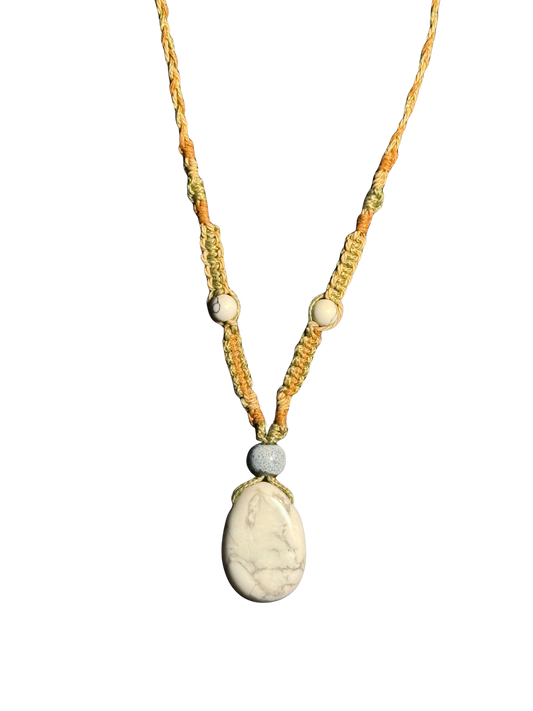 HOWLITE